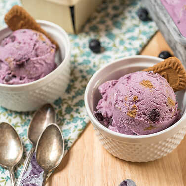 Recipe for Blueberry Cobbler Ice Cream