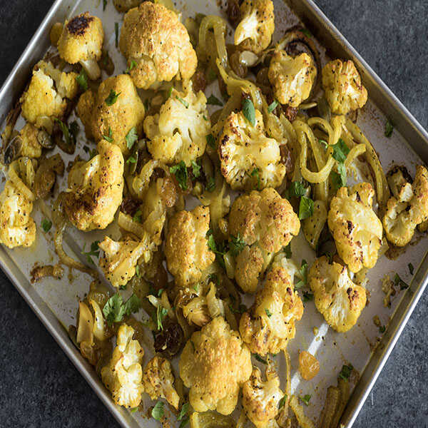 Recipe for Sheet Pan Roasted Curried Cauliflower