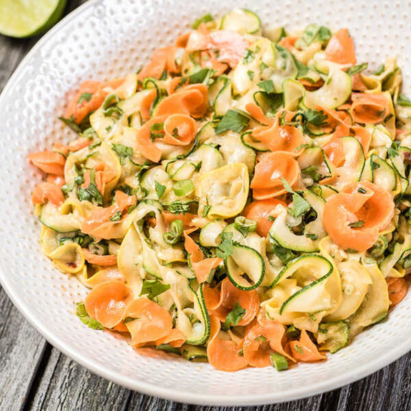 Recipe for Spiralizer Veggie Ribbon Salad with Peanut Sauce