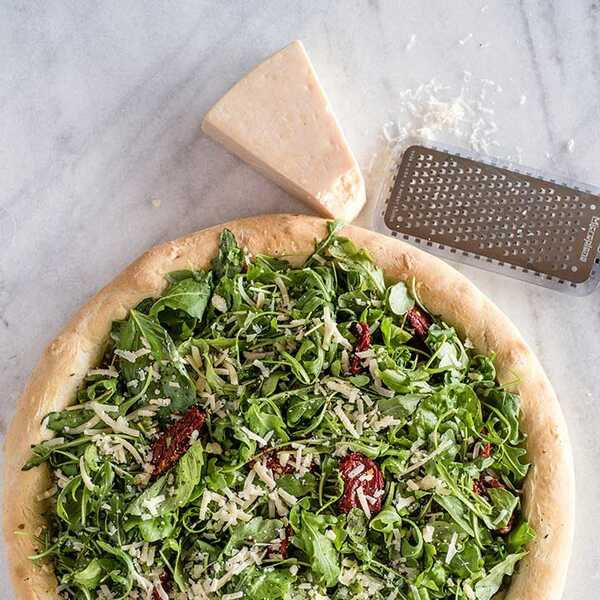 Recipe for Arugula White Pizza