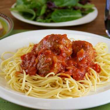 Recipe for Slow Cooker Meatballs and Roasted Red Pepper Marinara