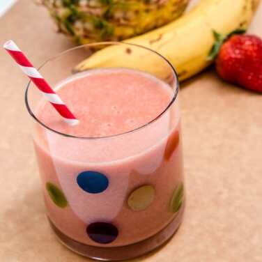 Recipe for Strawberry Banana Pineapple Juice